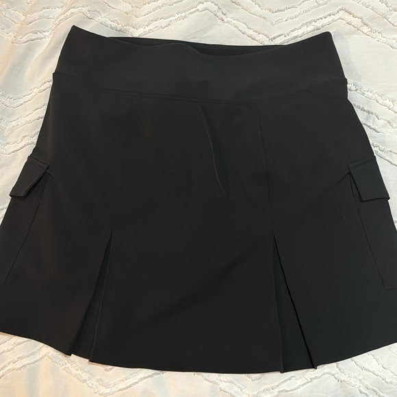 BNWT Athleta Endless Cargo Skort - Picture 4 of 5